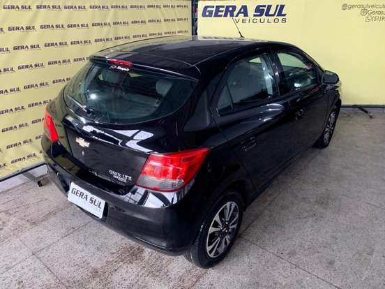 CHEVROLET-ONIX-1.4 MPFI LTZ 8V FLEX 4P MANUAL CHEVROLET-ONIX-2015