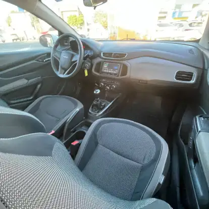 CHEVROLET-PRISMA-2014
