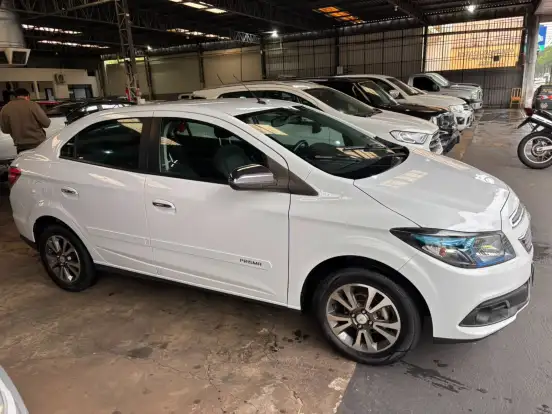 CHEVROLET-PRISMA-2014