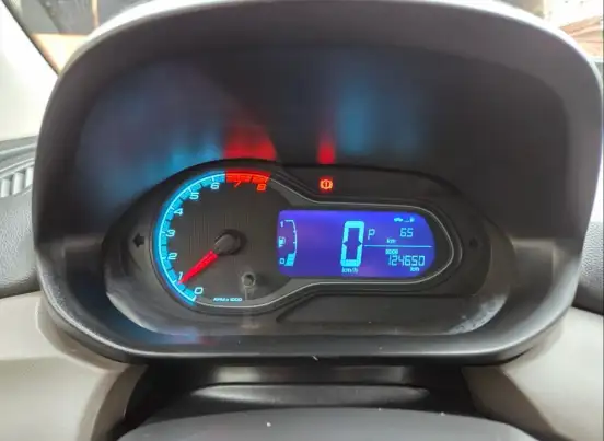 CHEVROLET-PRISMA-2013