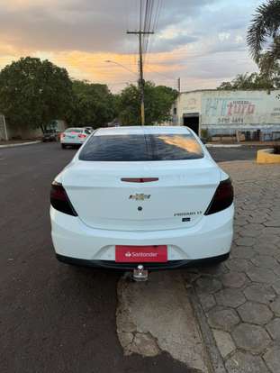 CHEVROLET-PRISMA-2014