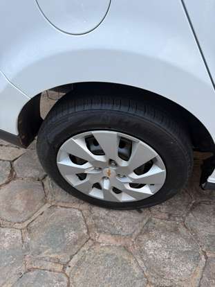 CHEVROLET-PRISMA-2014