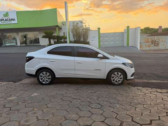 CHEVROLET-PRISMA-2014