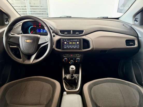 CHEVROLET-PRISMA-2015