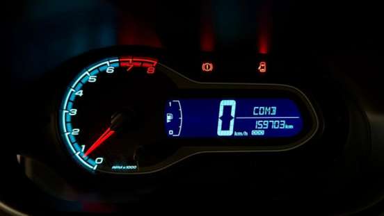 CHEVROLET-PRISMA-2015