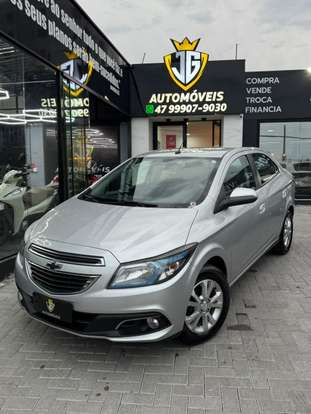 CHEVROLET-PRISMA-2014