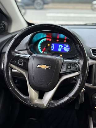 CHEVROLET-PRISMA-2014