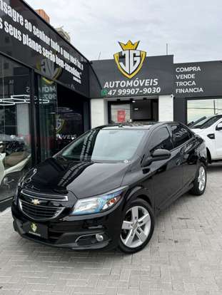 CHEVROLET-PRISMA-2014