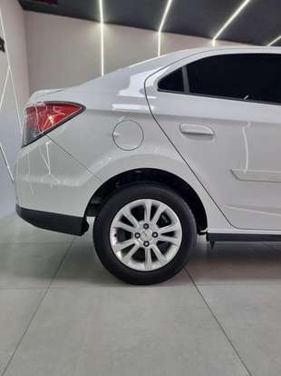 CHEVROLET-PRISMA-2015