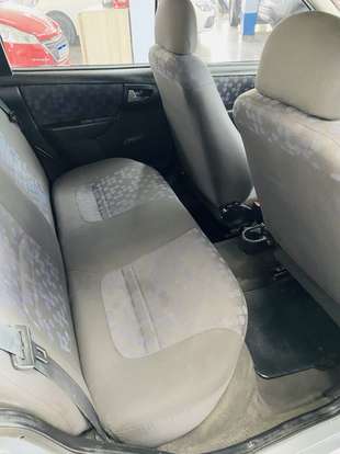 CHEVROLET-PRISMA-2010