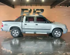 CHEVROLET S10 2.4 MPFI EXECUTIVE 4X2 CD 8V FLEX 4P MANUAL CHEVROLET S10 2.4 MPFI EXECUTIVE 4X2 CD 8V FLEX 4P MANUAL