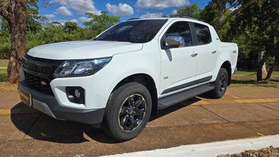 CHEVROLET S10 2.8 16V TURBO DIESEL HIGH COUNTRY CD 4X4 AUTOMÁTICO