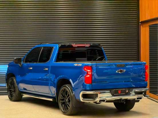 CHEVROLET-SILVERADO-3.0 V6 DURAMAX DIESEL 1500 LTZ 4WD AUTOMÁTICO CHEVROLET-SILVERADO-2022