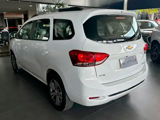 CHEVROLET-SPIN-1.8 PREMIER 8V FLEX 4P AUTOMÁTICO CHEVROLET-SPIN-2023