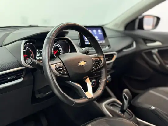 CHEVROLET-TRACKER-2023