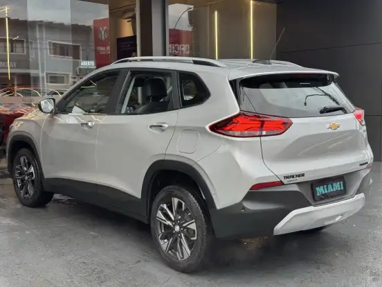 CHEVROLET-TRACKER-2021