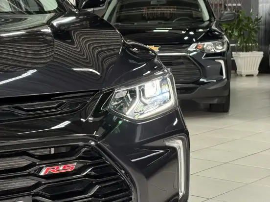 CHEVROLET-TRACKER-2023