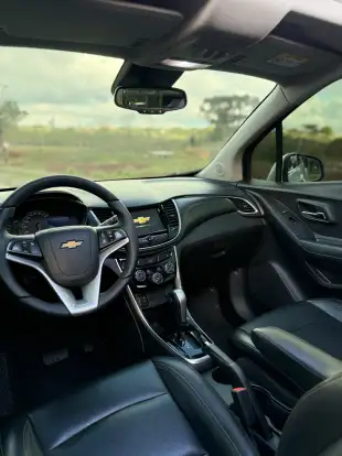 CHEVROLET-TRACKER-2017