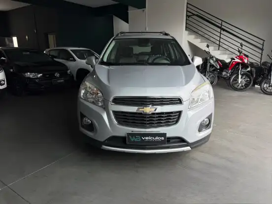 CHEVROLET-TRACKER-2015