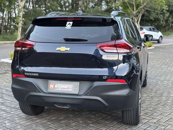 CHEVROLET-TRACKER-2024