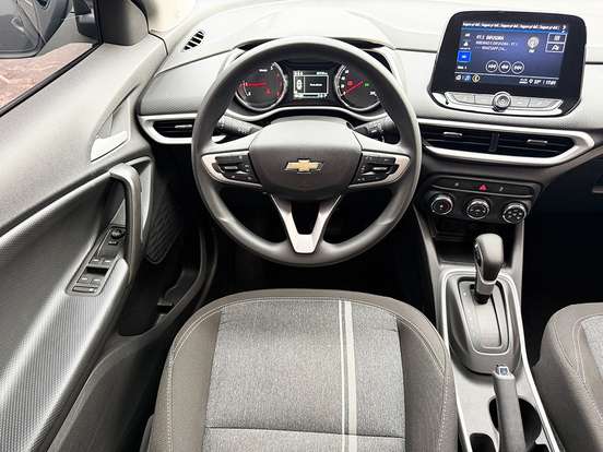 CHEVROLET-TRACKER-2024