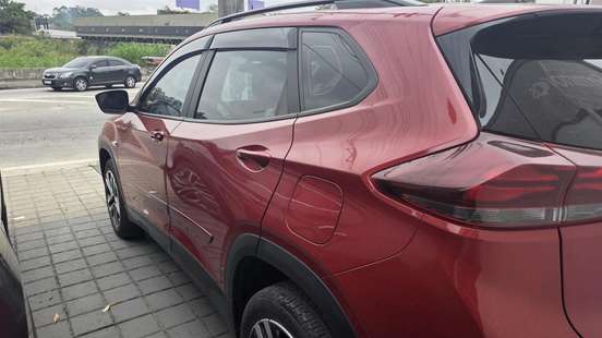 CHEVROLET-TRACKER-2023