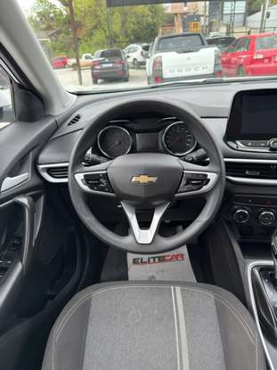 CHEVROLET-TRACKER-2025