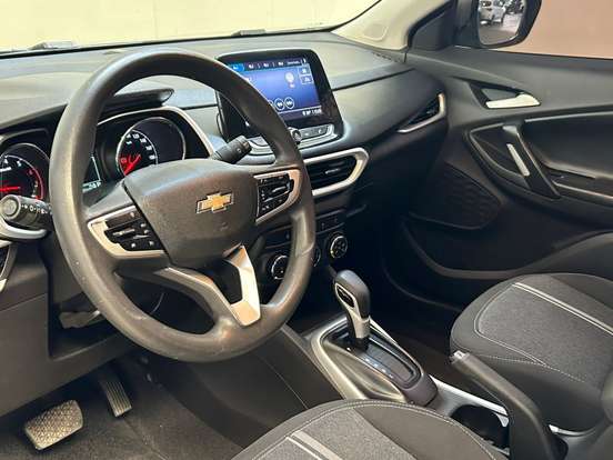 CHEVROLET-TRACKER-2020