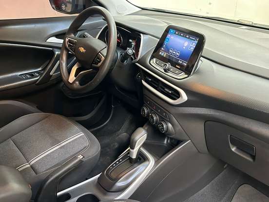 CHEVROLET-TRACKER-2020
