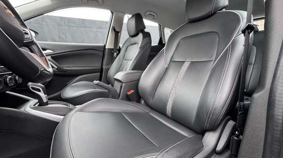 CHEVROLET-TRACKER-2024