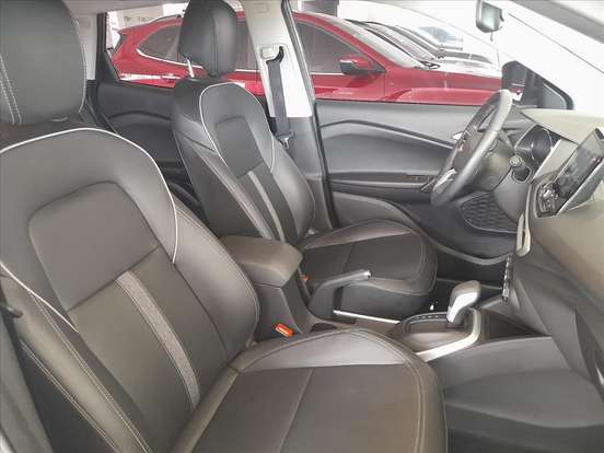 CHEVROLET-TRACKER-2024