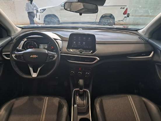 CHEVROLET-TRACKER-2023