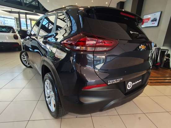 CHEVROLET-TRACKER-2025