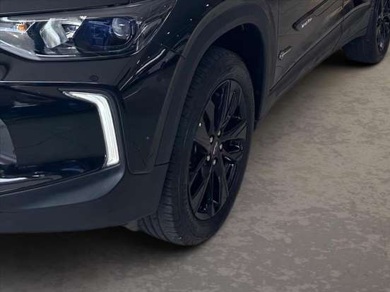 CHEVROLET-TRACKER-2023