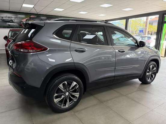 CHEVROLET-TRACKER-2020