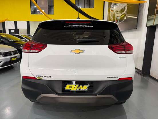CHEVROLET-TRACKER-2023