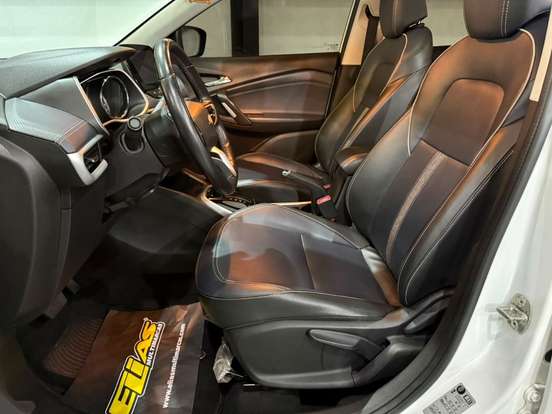 CHEVROLET-TRACKER-2023