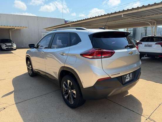 CHEVROLET-TRACKER-2022