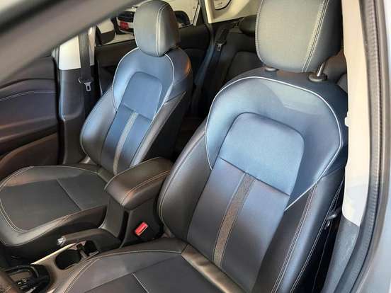 CHEVROLET-TRACKER-2023