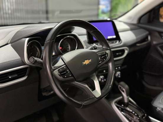 CHEVROLET-TRACKER-2023