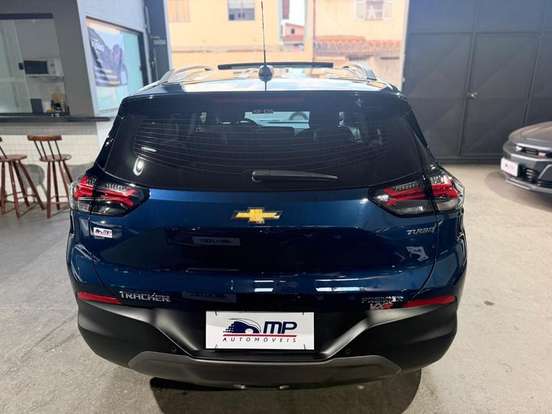 CHEVROLET-TRACKER-2025