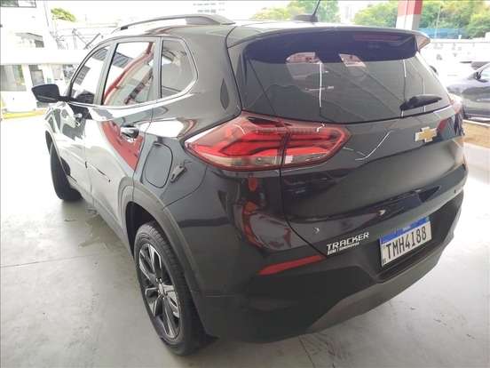 CHEVROLET-TRACKER-2025