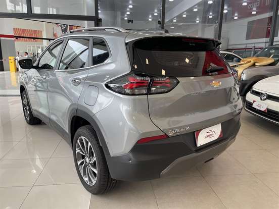 CHEVROLET-TRACKER-2025