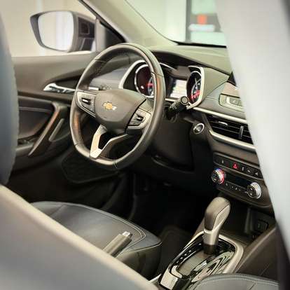 CHEVROLET-TRACKER-2020
