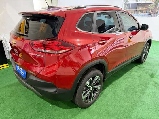 CHEVROLET-TRACKER-2024