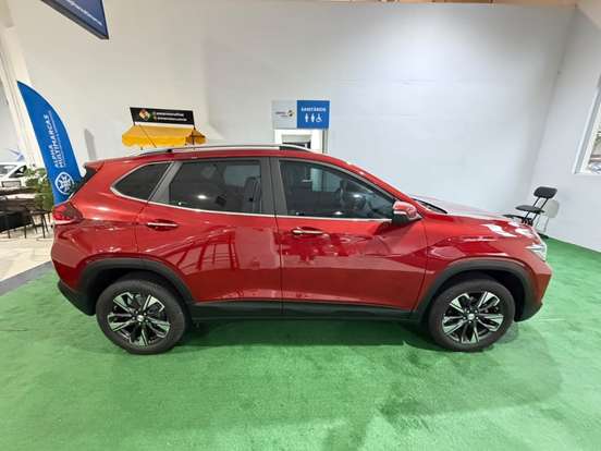 CHEVROLET-TRACKER-2024