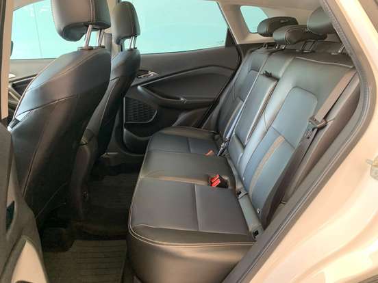 CHEVROLET-TRACKER-2023