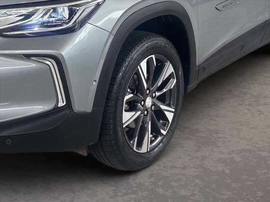 CHEVROLET-TRACKER-2023
