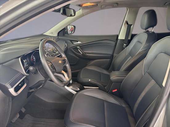 CHEVROLET-TRACKER-2023