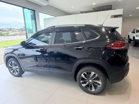 CHEVROLET-TRACKER-2025